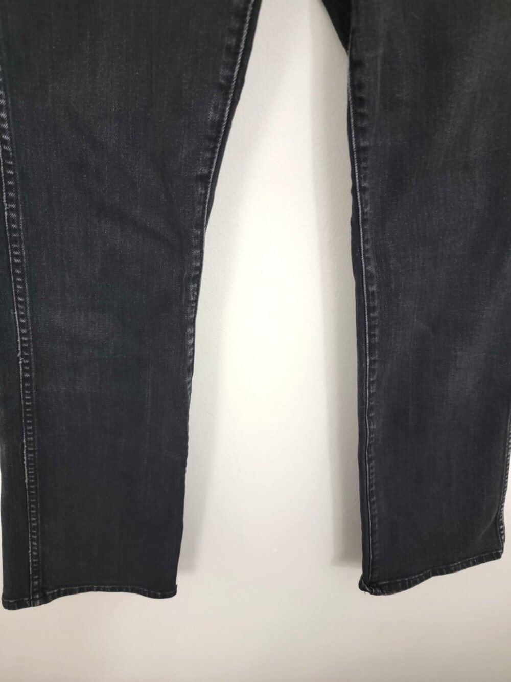 Khaite Vivian Jeans in Washed Black 26 - Picture 4 of 9